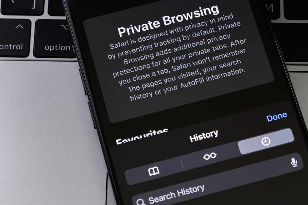 how to see someone's incognito history